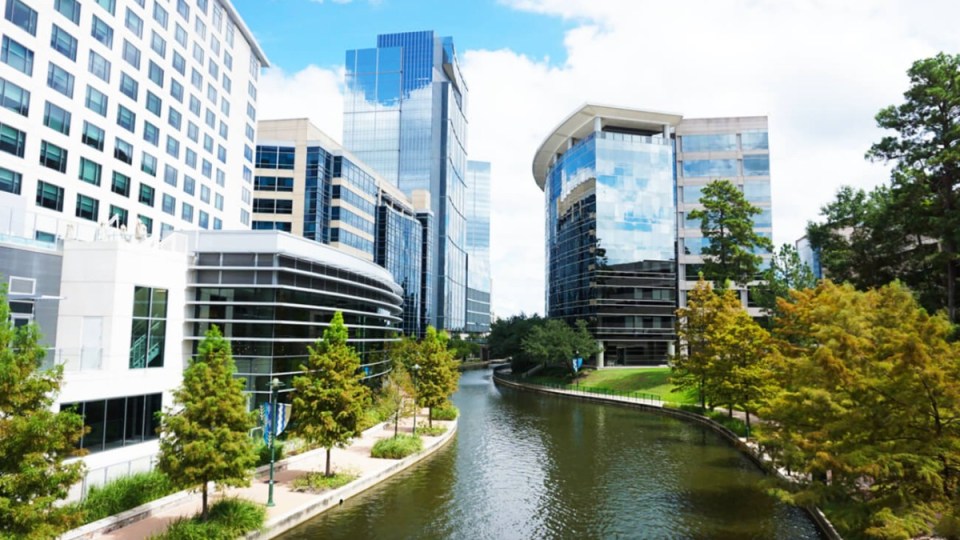 Woodforest National Bank Buys Office Tower Pair in The Woodlands